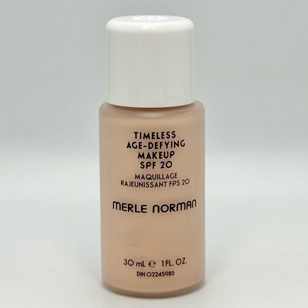 Merle Norman Timeless Age-Defying Makeup Porcelain 1 fl. oz. - Picture 1 of 3